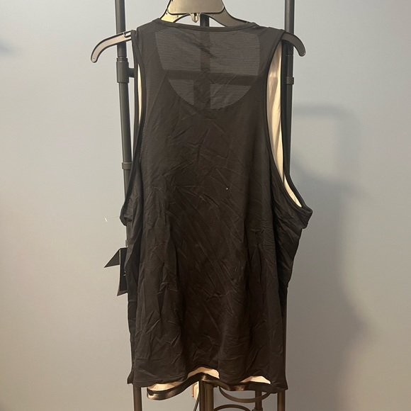 ⚡️Under Armour Isochill Up-Pace Singlet Tank Top - Picture 2 of 7